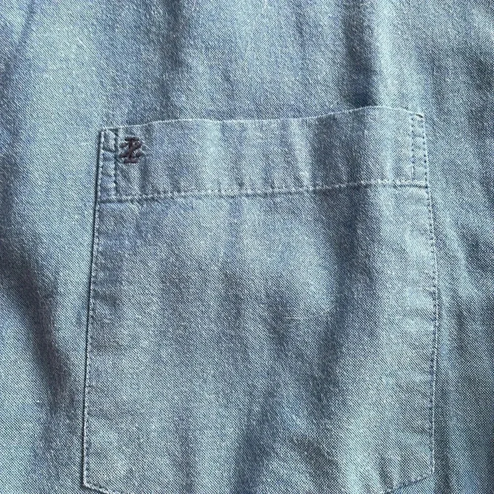 Izod Saltwater men’s button down shirt Blue Casual Preppy Size M 100% cotton